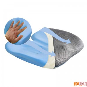 The memory foam seat cushion adapts to your curves